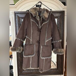 Montanaco Suede and Faux Fur Winter Jacket for Women.

Smoke Free Home.